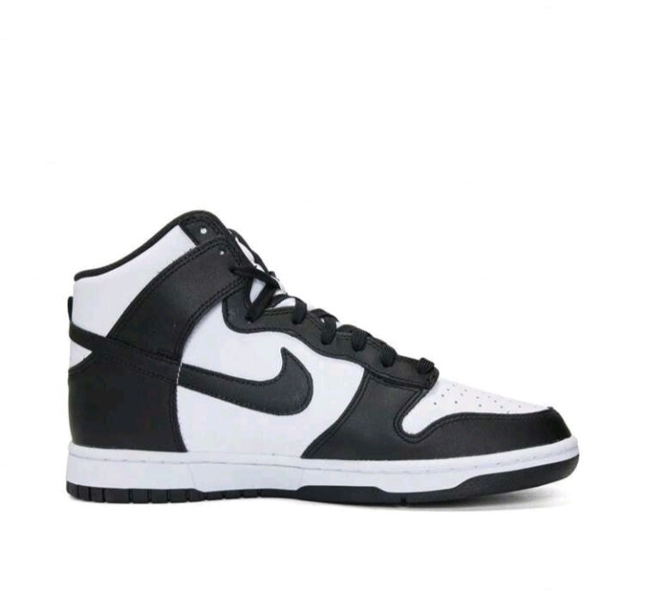 Nike Dunk Hi Retro Sneakers